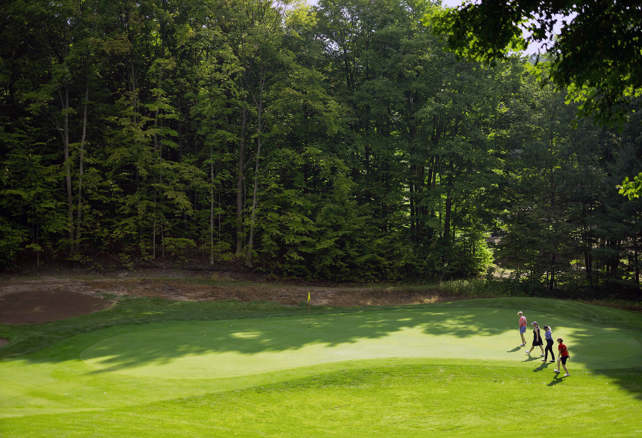 Women playing Mountain Ridge