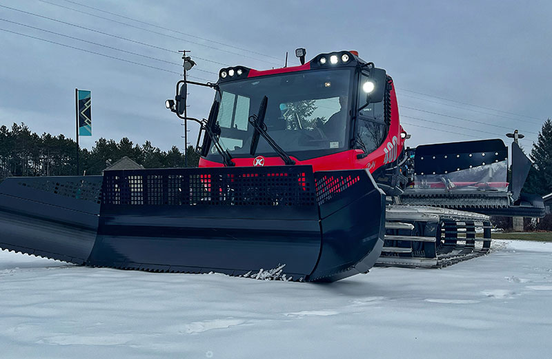 PistenBully 400