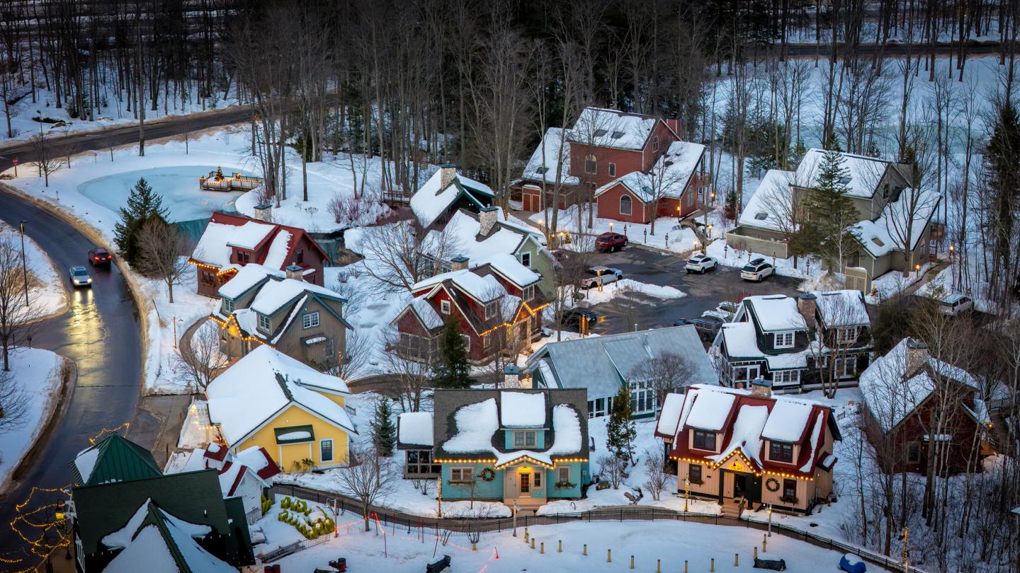 The Cottages at Waters Edge and Winter Green